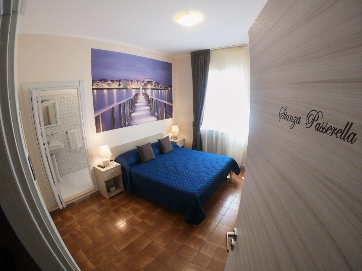 Le Stanze Di Ricci - Affittacamere Low Cost Lesina Exterior foto