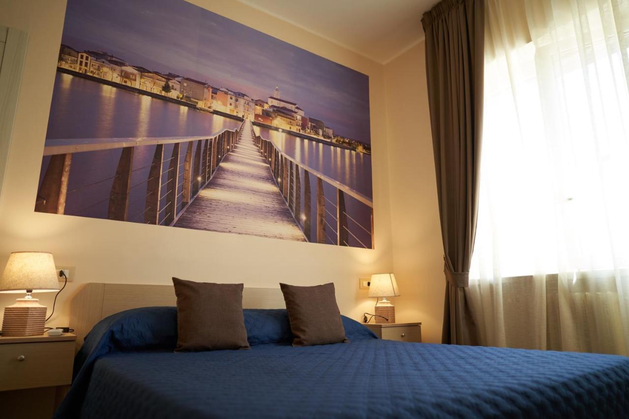 Le Stanze Di Ricci - Affittacamere Low Cost Lesina Exterior foto