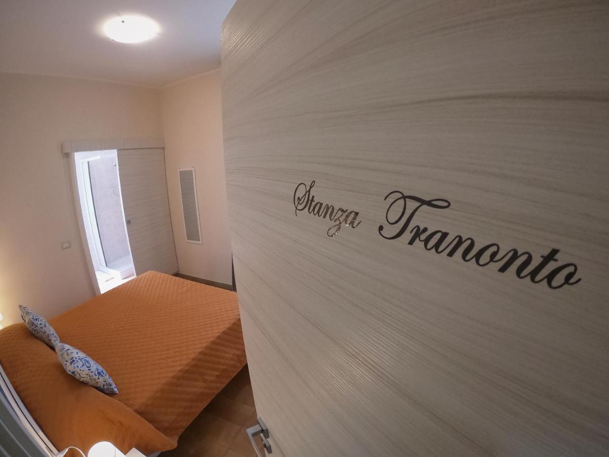 Le Stanze Di Ricci - Affittacamere Low Cost Lesina Exterior foto
